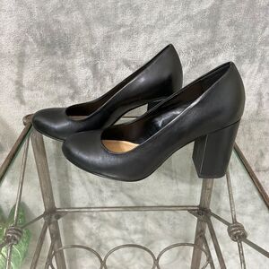 BELLA VITA Career Leather PUMPS, SIZE 6 WW wide width shoes black